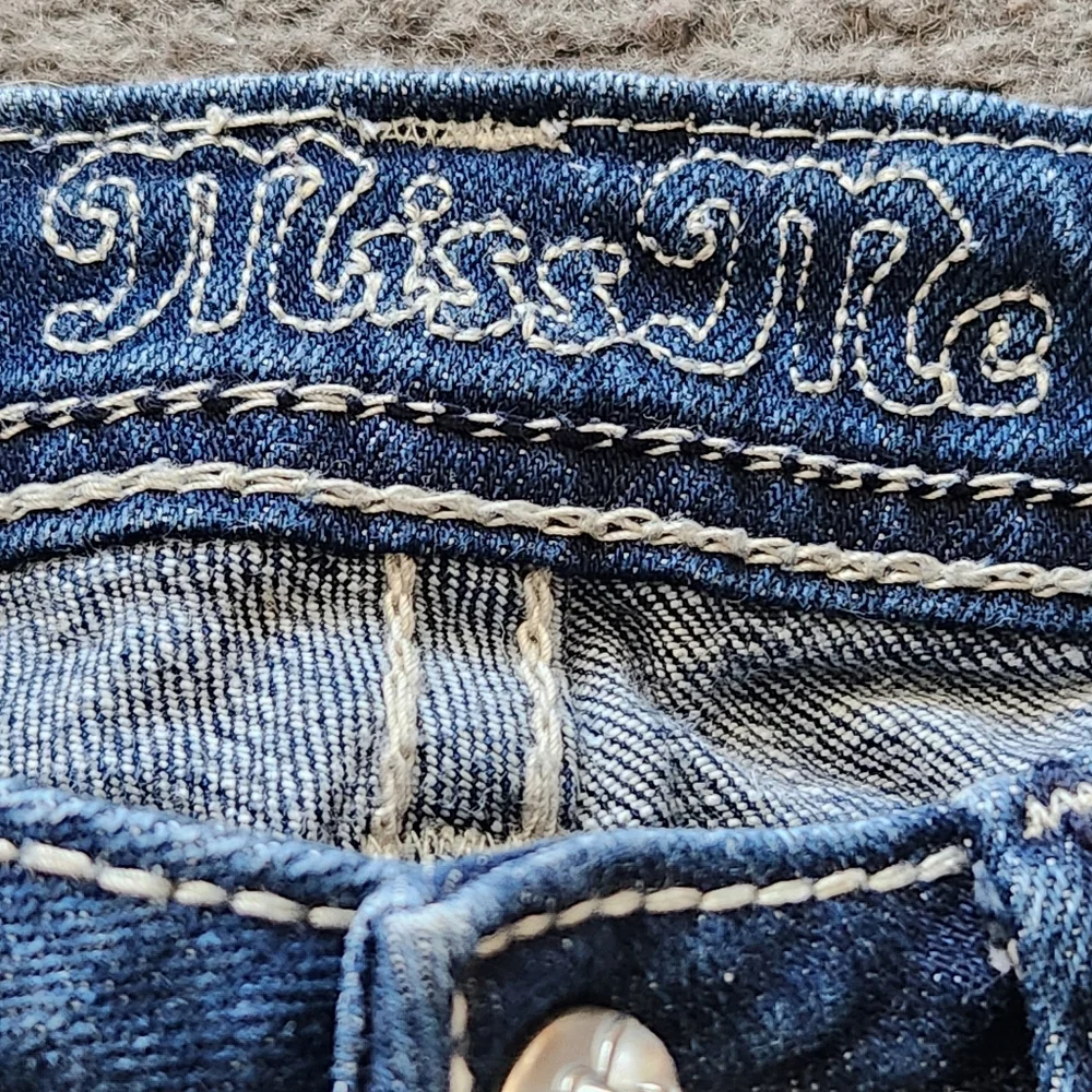 MISS ME Women's Bermuda Shorts Size 14 Blue Denim Cutoffs Rhinestones Bling - Picture 2 of 12
